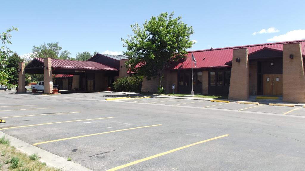 Douglas Inn And Conference Center Exterior foto